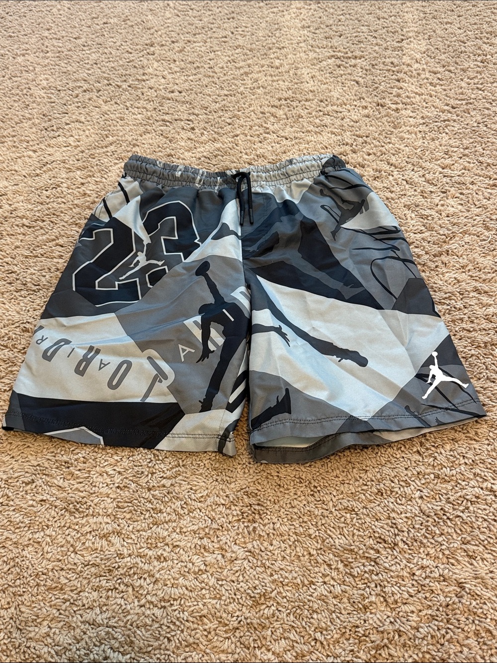 Jordan Boys’s Gray Camo Jumpman Athletic Shorts, Youth L (12-13yrs)